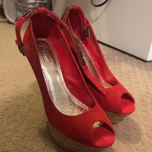Red/coral wild pair wedges size 9
